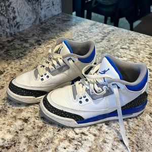 Air Jordans Boys Size US 3.5 Like New
